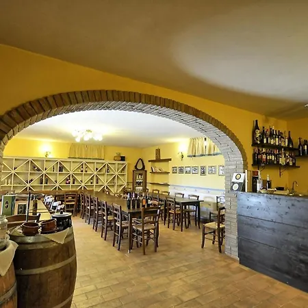 Vernazzano Basso Sleeps 4 T241006 Apartment *