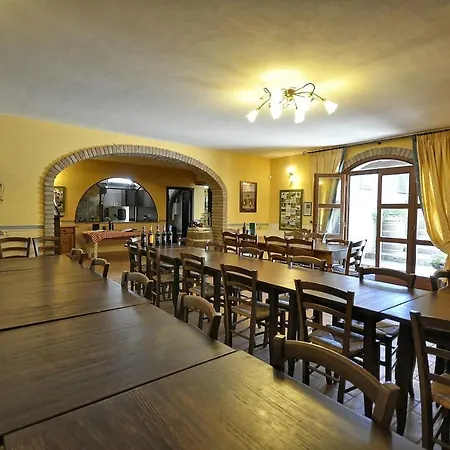 Apartment Vernazzano Basso Sleeps 4 T241006 Tuoro sul Trasimeno