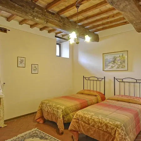 Vernazzano Basso Sleeps 4 T241006