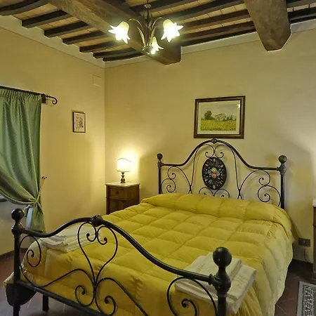 Apartment Vernazzano Basso Sleeps 4 T241006 Tuoro sul Trasimeno