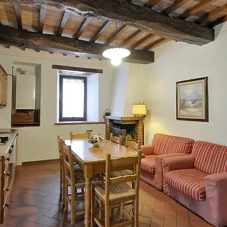 Apartment Vernazzano Basso Sleeps 4 T241006 Tuoro sul Trasimeno